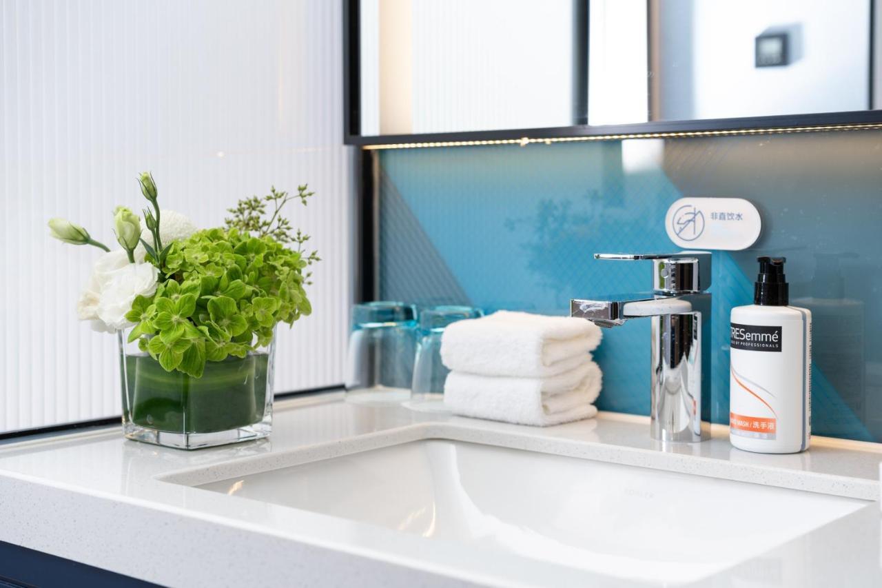Express Downtown By Ihg Hotel 4*
